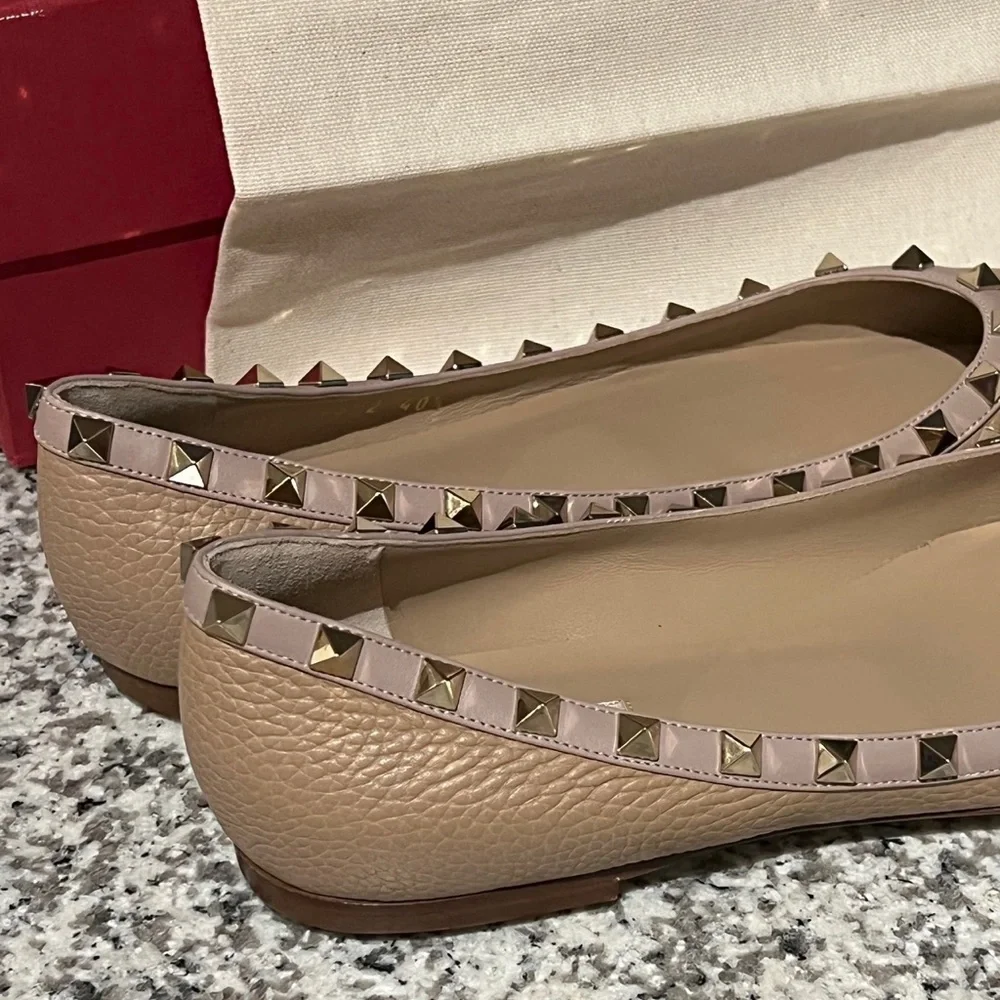 Valentino Garavani Nude Leather Rockstud Pointed Toe Flats with Pink Trim